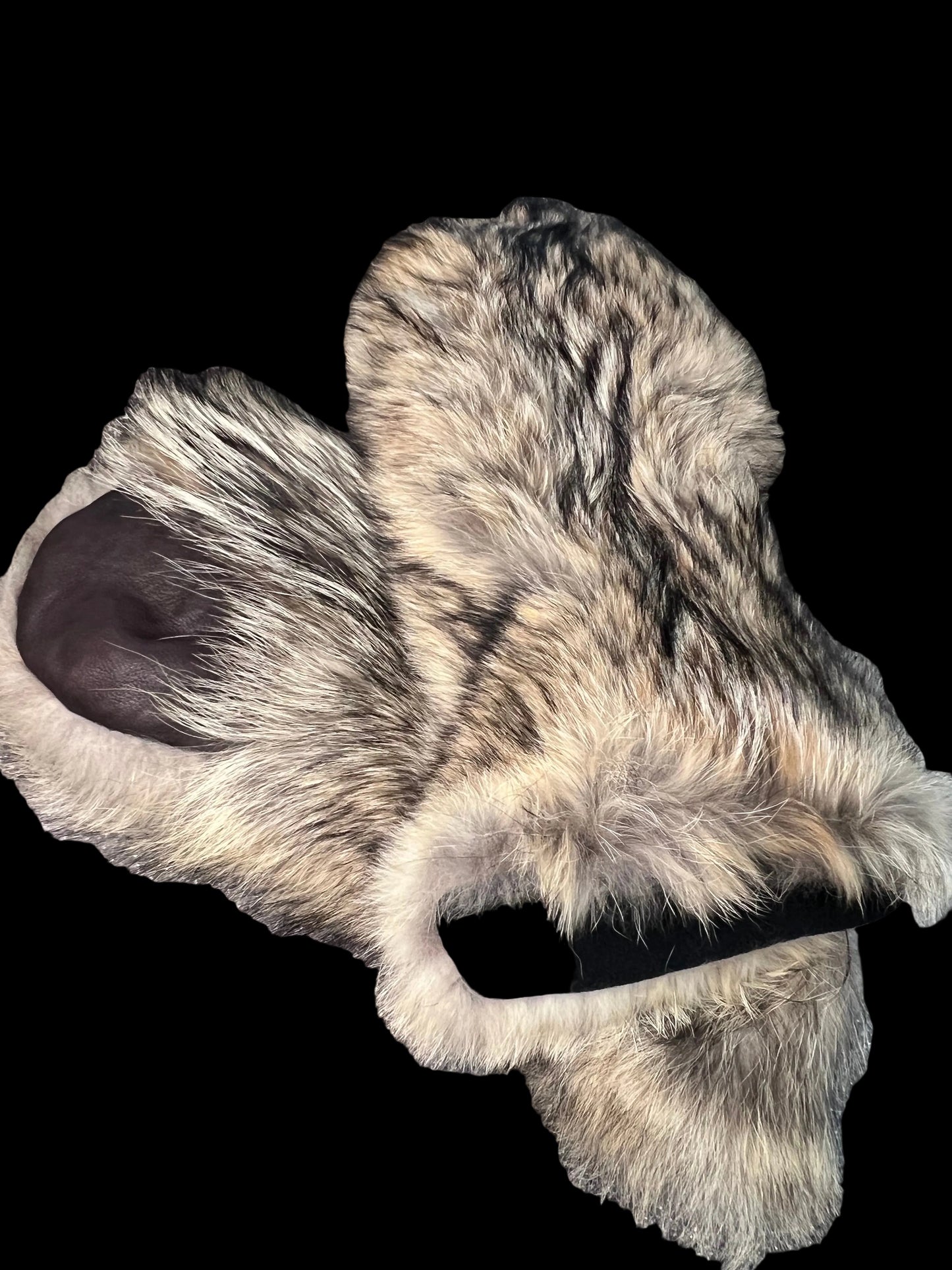 Coyote Mittens